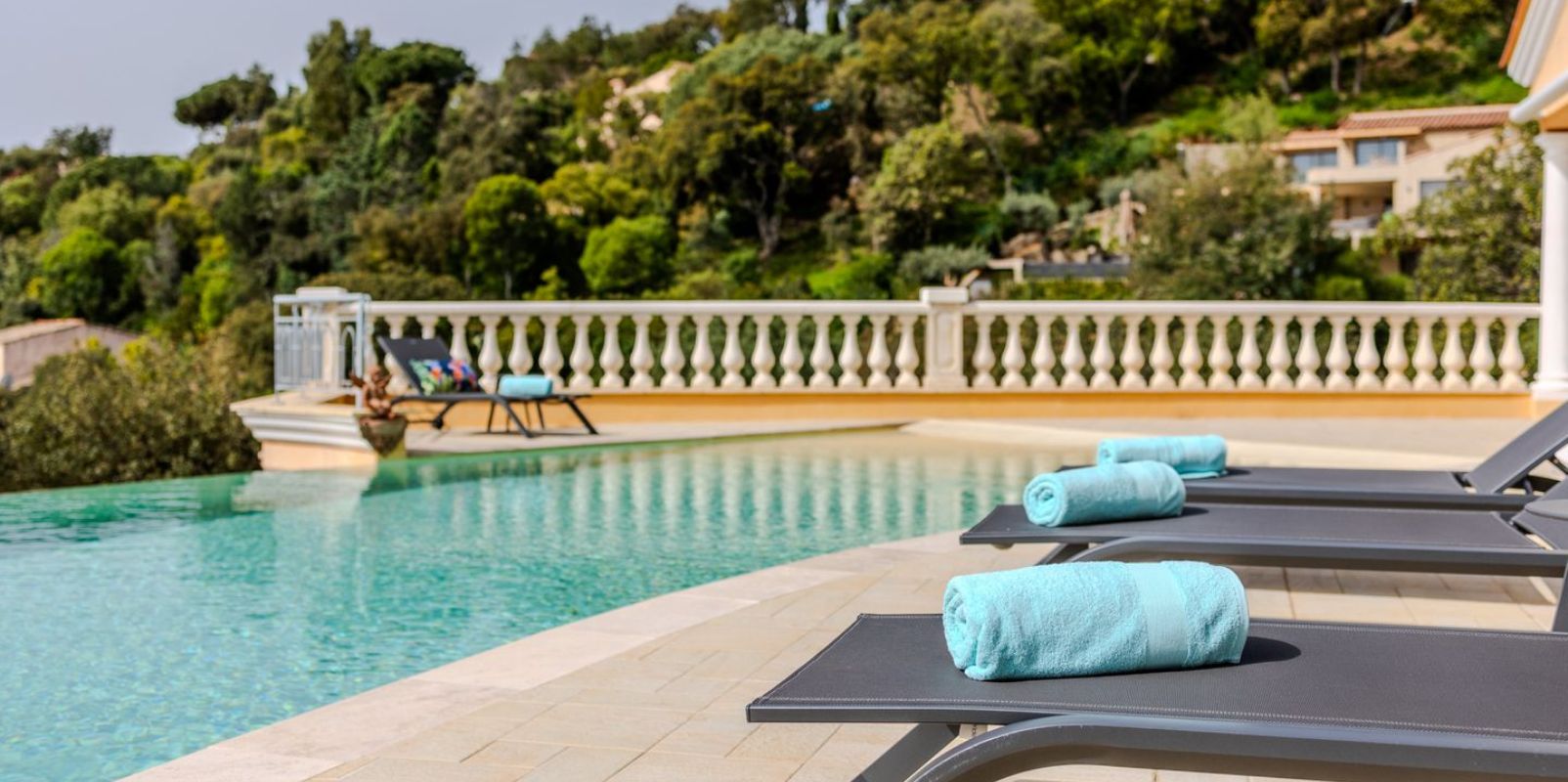 Riviera_Homelife_Management_Propriétaires PROPRIÉTAIRES, confiez-nous votre bien